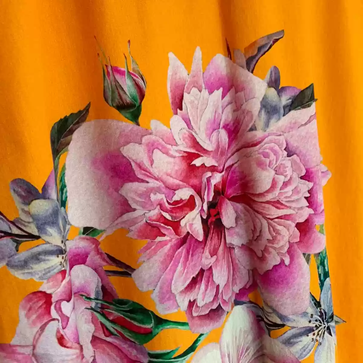 Detalhe do tecido 100% algodão do pijama Naps na estampa Tropicália