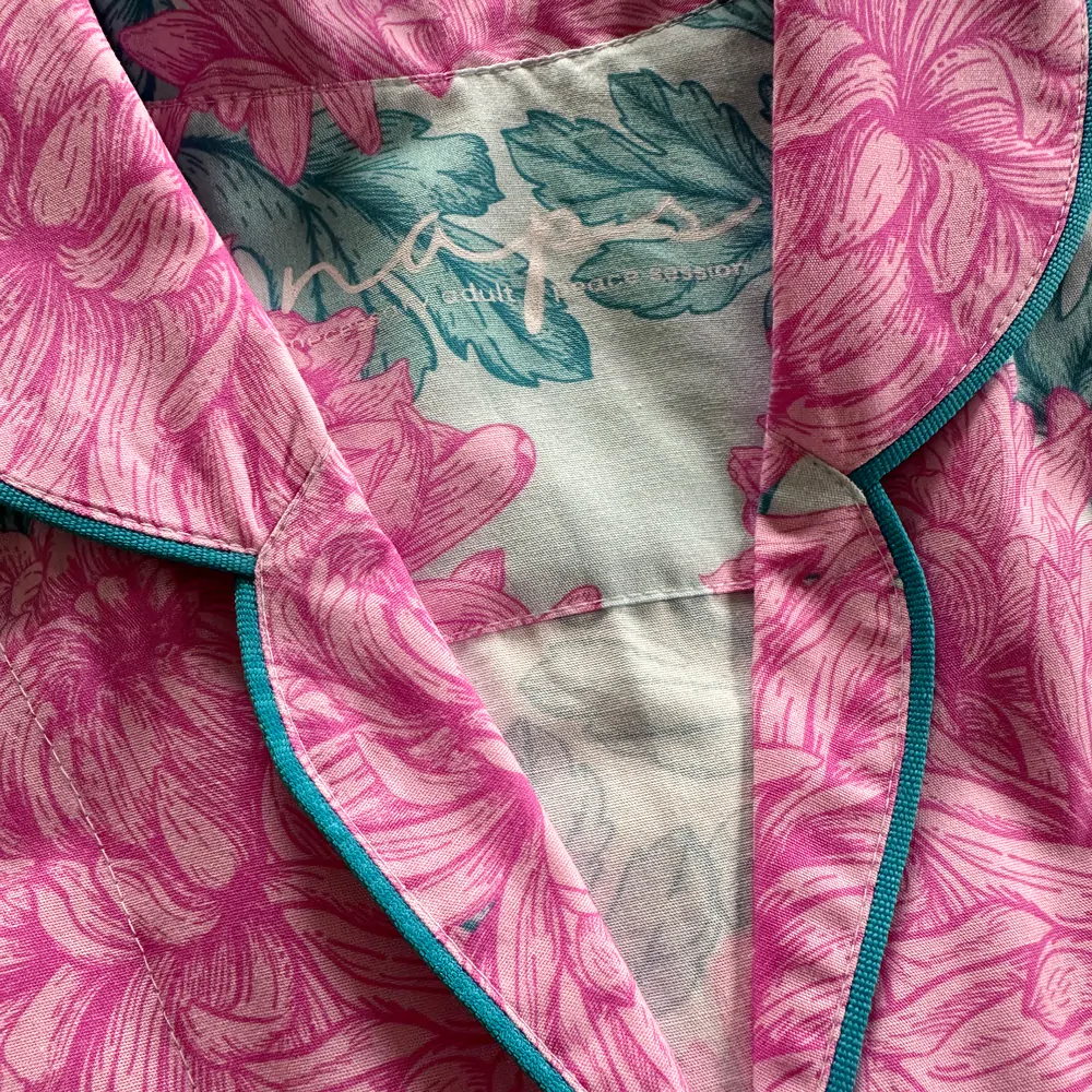 Pijama feminino Bouquet Celeste manga curta e calça - Imagem 2