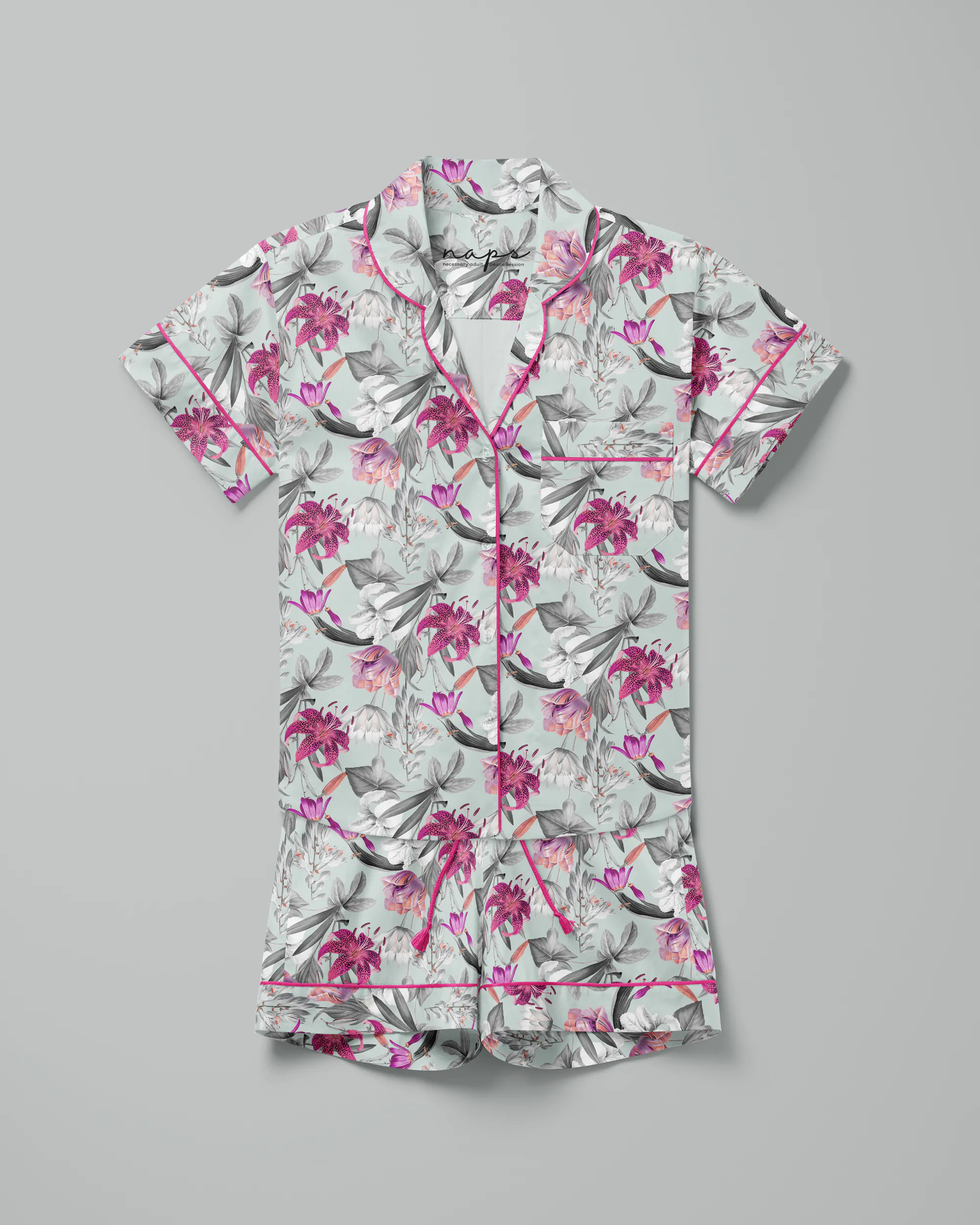 Pijama feminino Lilies Iceberg manga curta e shorts